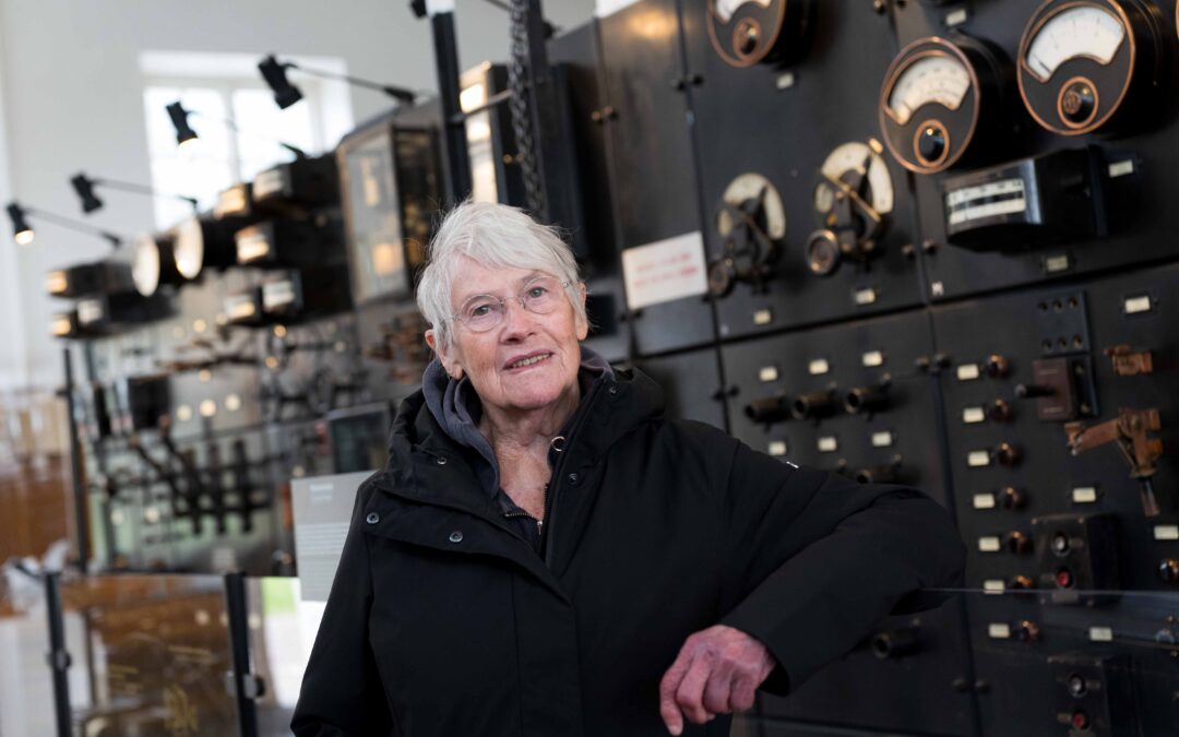 Poet Ingela Strandbergs dikt sänds på FN-dagen från Grimeton Radiostation till världen